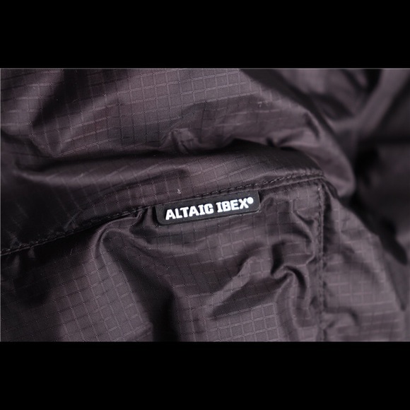 NWOT,850FP goose down puffer coat - Picture 5 of 7